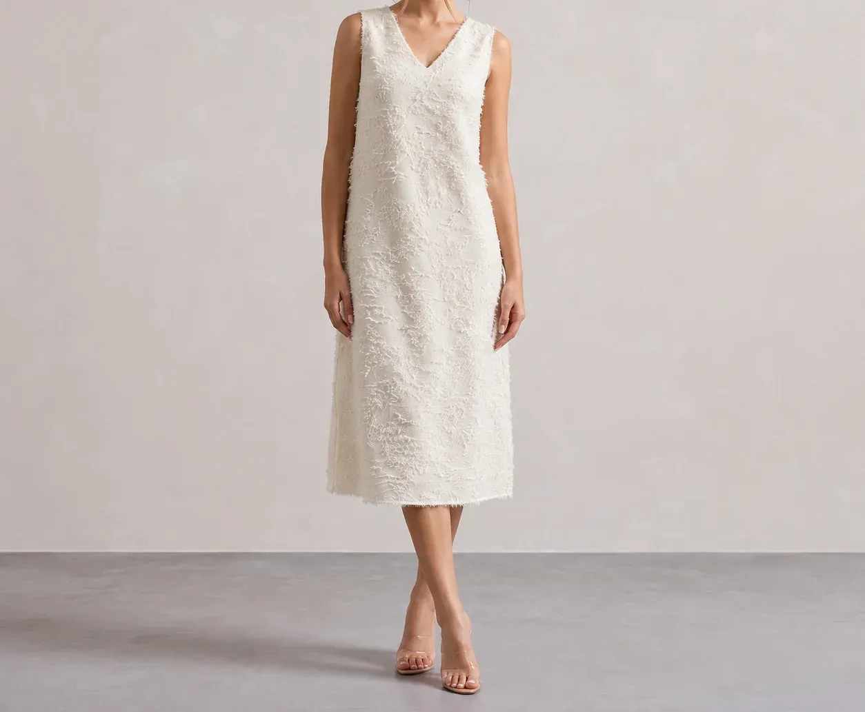 Leontina Textured Midi Dress — photograph 1