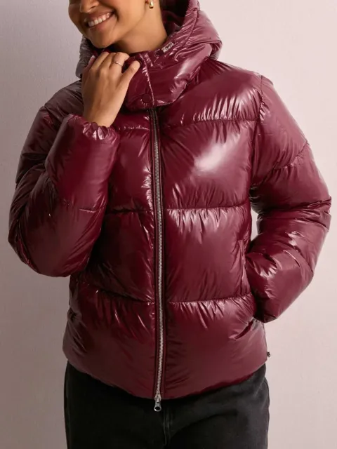 Amara Glossy Puffer