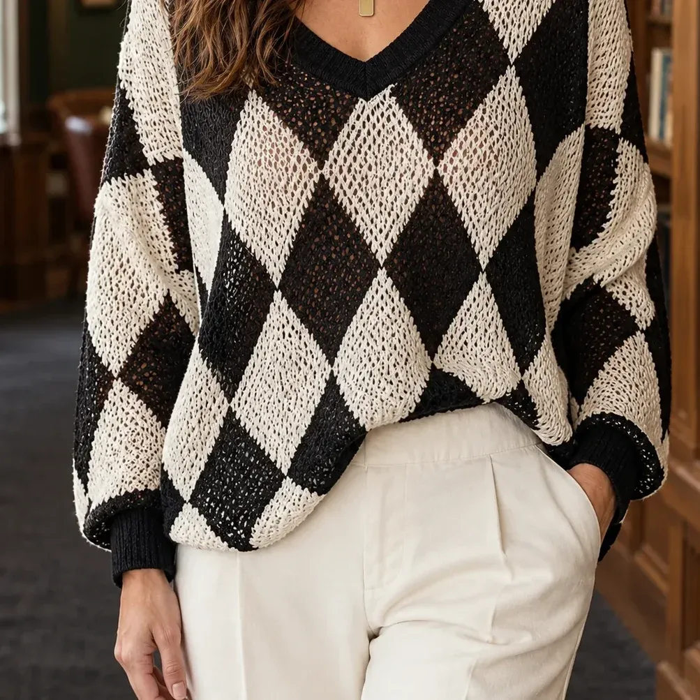 Francesca Diamond Sweater — Black lower garment detail