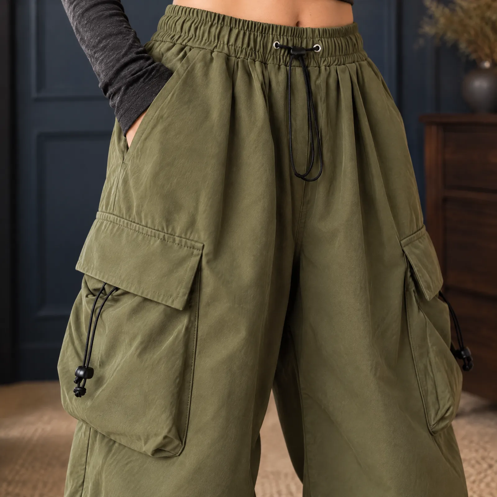 Meadowbrook Cargo Pants: detail photograph of the selected source color